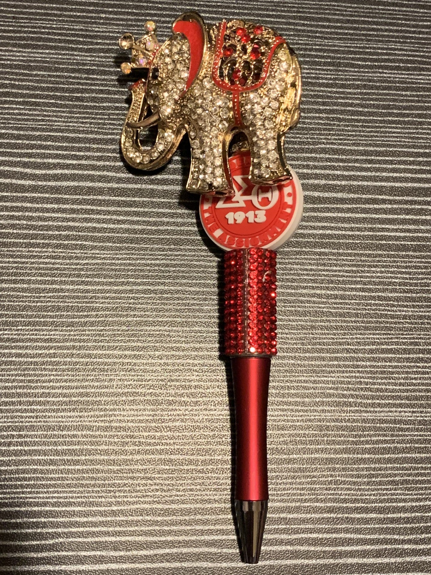 Delta Fancy Elephant pen