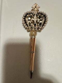 Black and gold crown