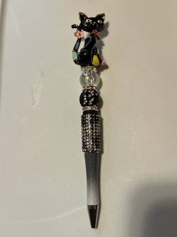 Black cat pen
