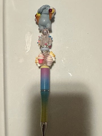 Elephant eating Ice cream pen