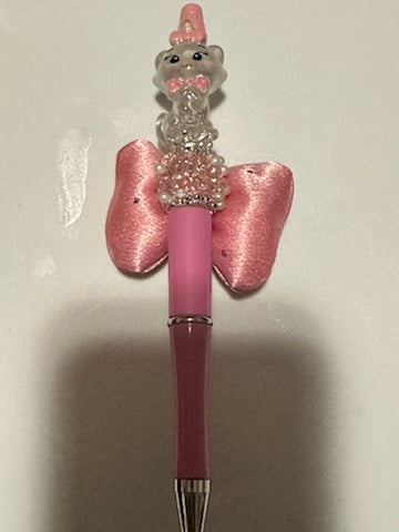 Marie cat with pink bow