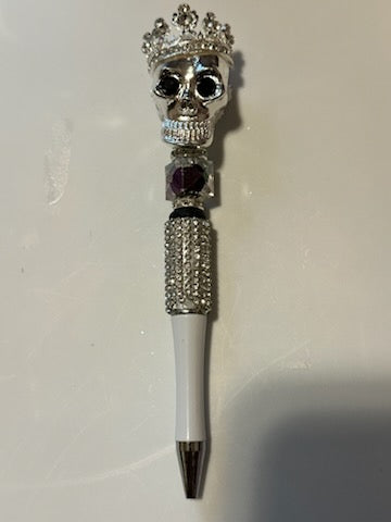 Silver skull head with crown pen